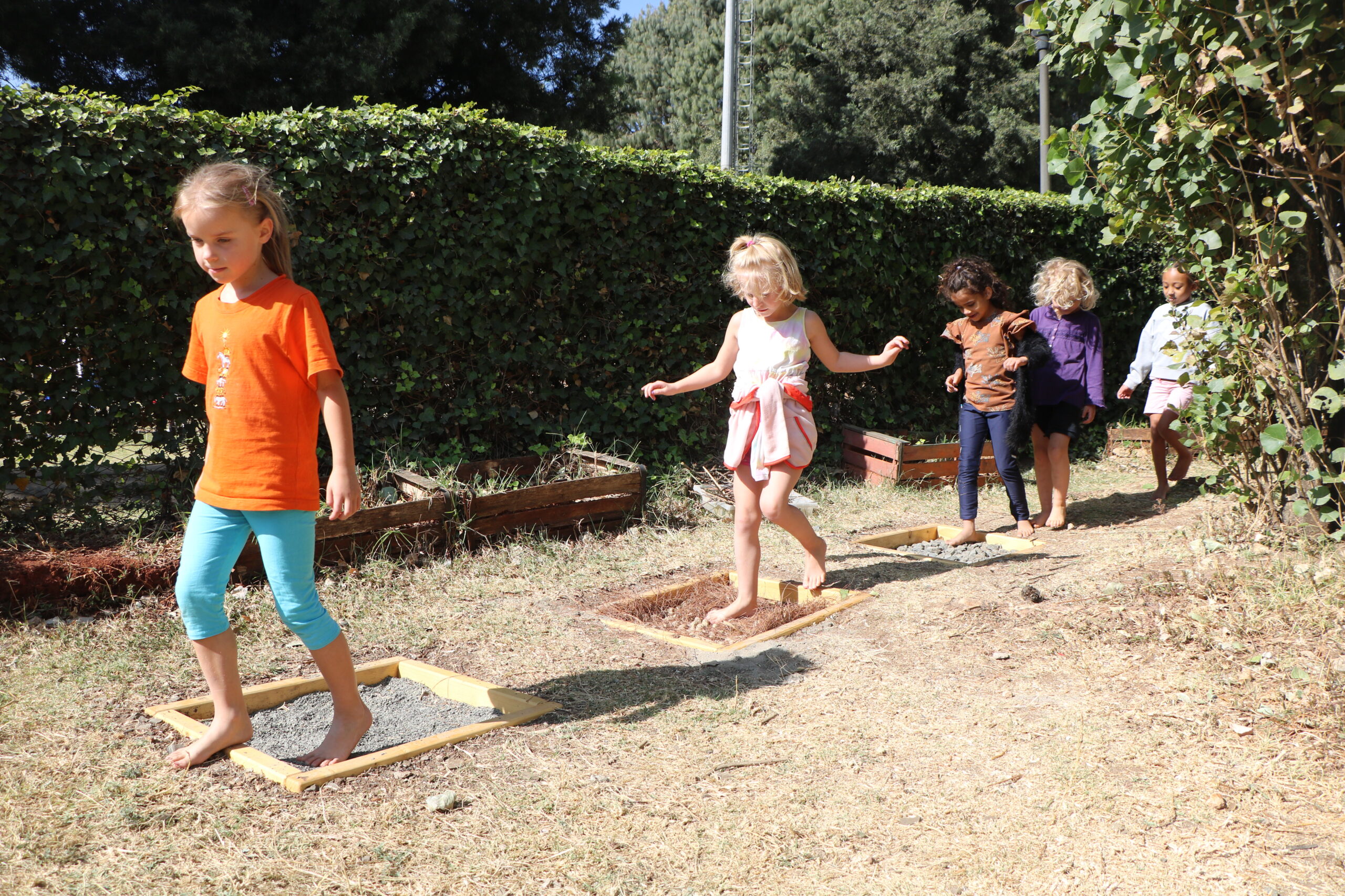 Inauguration of the barefoot path in the kindergarten of the German Embassy School Addis Ababa